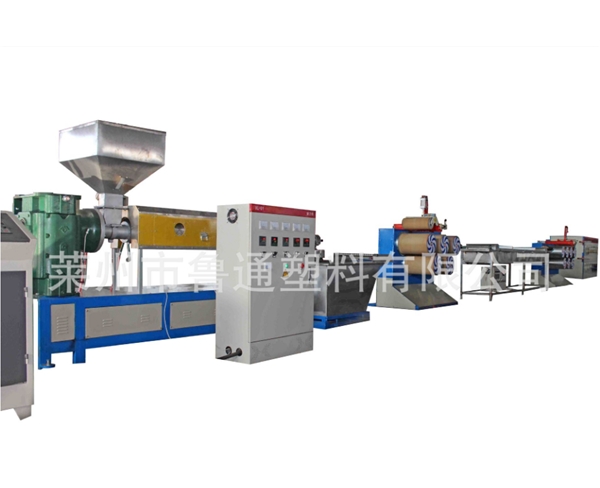 生產(chǎn)塑料拉絲機(jī)