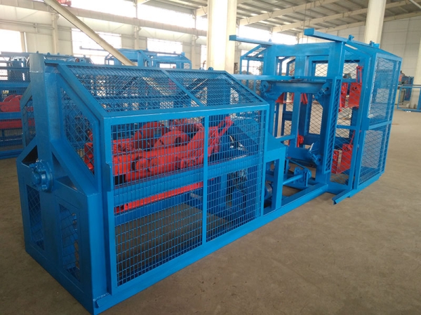 專業(yè)生產(chǎn)三股，四股制繩機(jī)