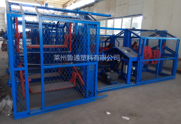 塑料制繩機(jī)