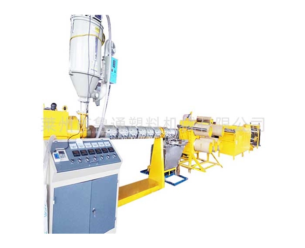 生產(chǎn)塑料圓絲拉絲機(jī)，擠出機(jī)